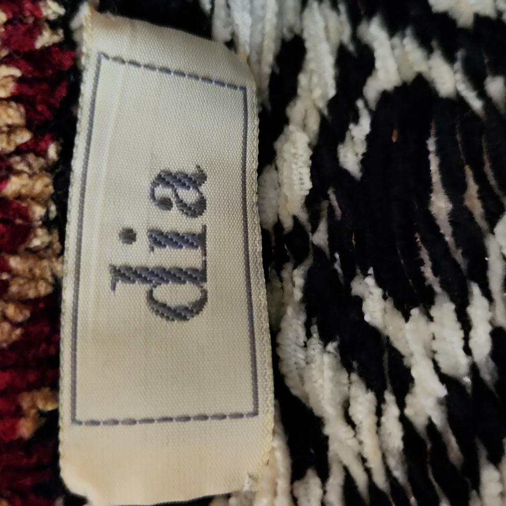 Dia Sweater Small - image 6